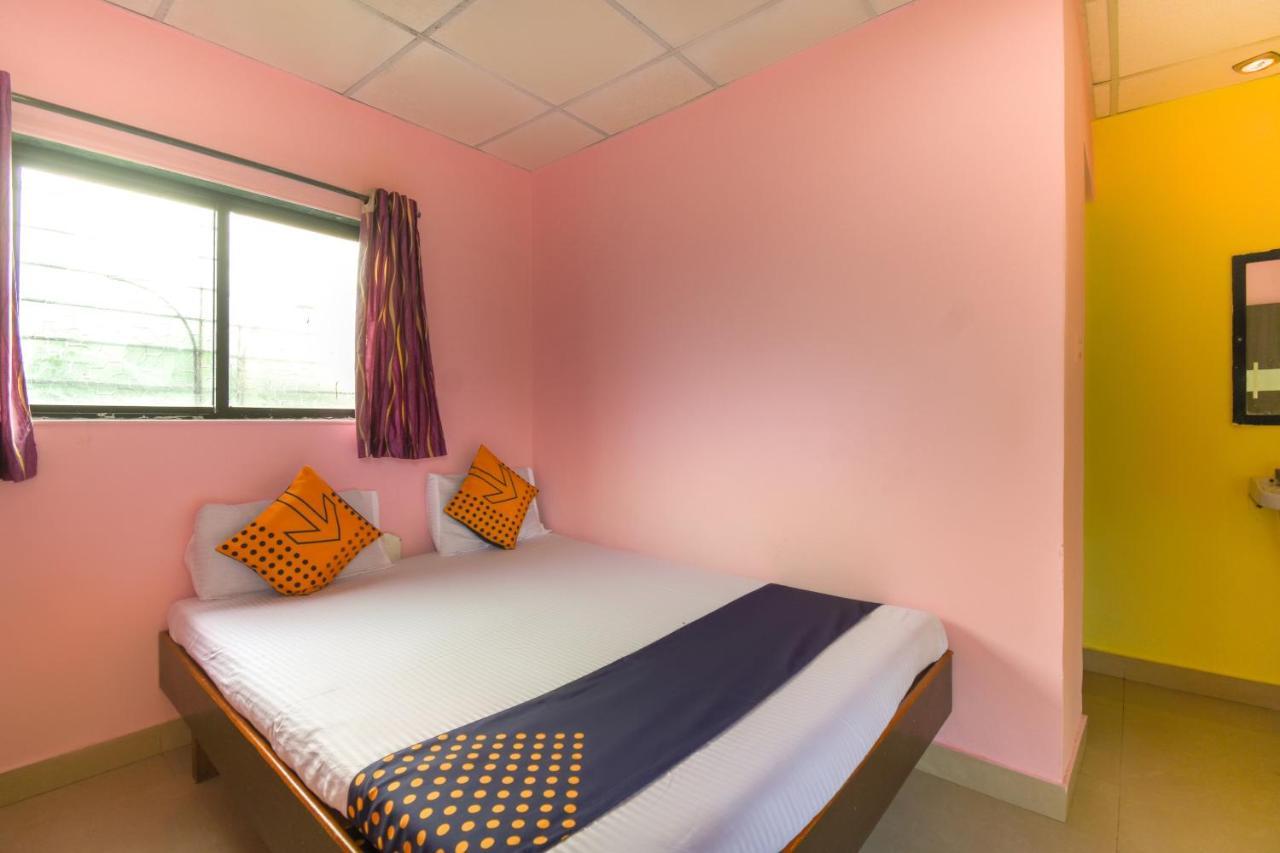 Spot On 65135 Hotel Suvarna Samrat Lodge Khamshet Ngoại thất bức ảnh